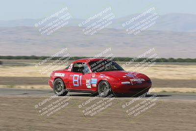 media/Jun-02-2024-CalClub SCCA (Sun) [[05fc656a50]]/Group 3/Qualifying/